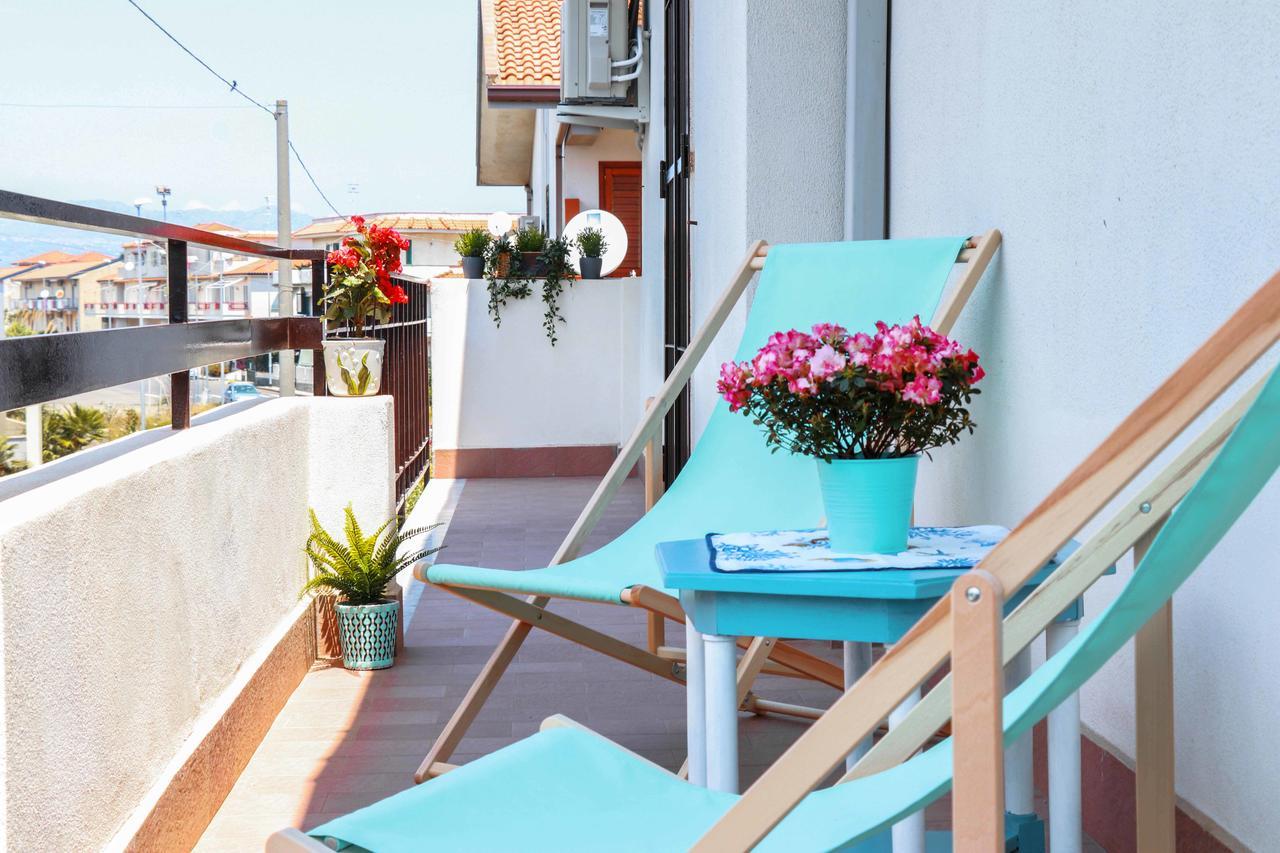 Smeraldo - Splendido E Spazioso Appartamento A Due Passi Dal Mare Tra Taormina E Catania Рипосто Екстериор снимка